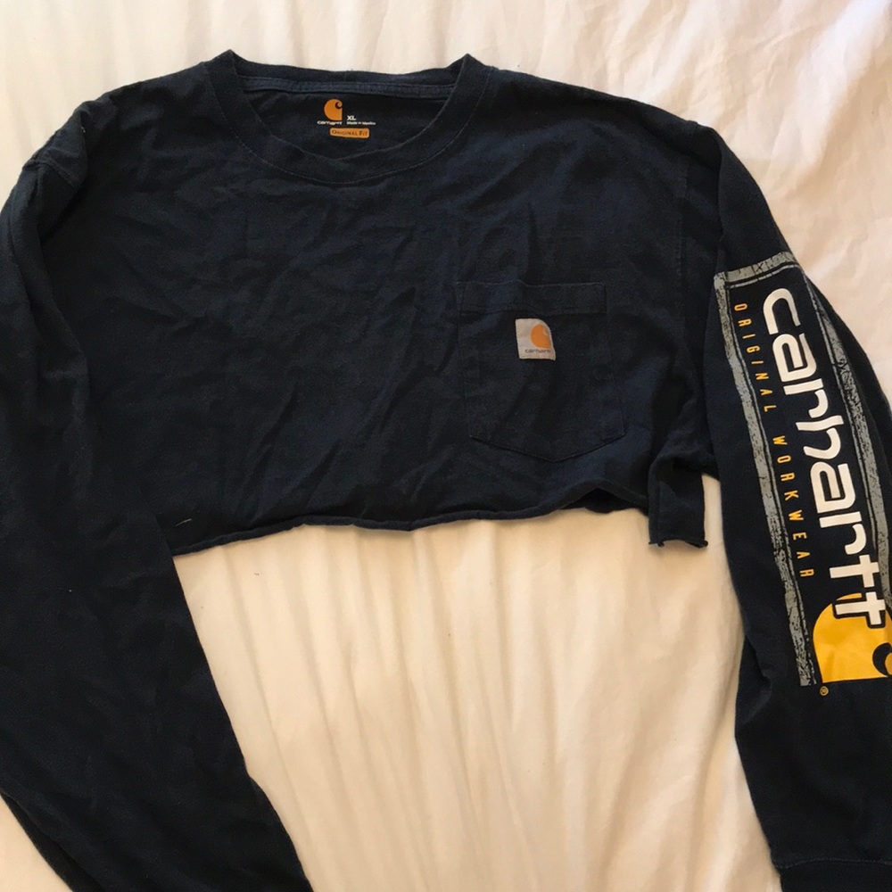 Cropped carhartt tshirt